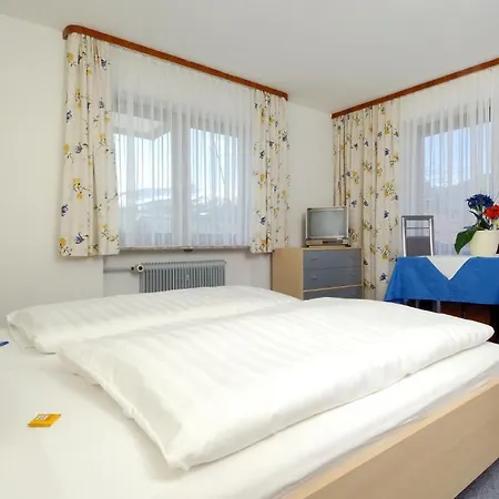 Hotel Garni Haberstock Mittelberg